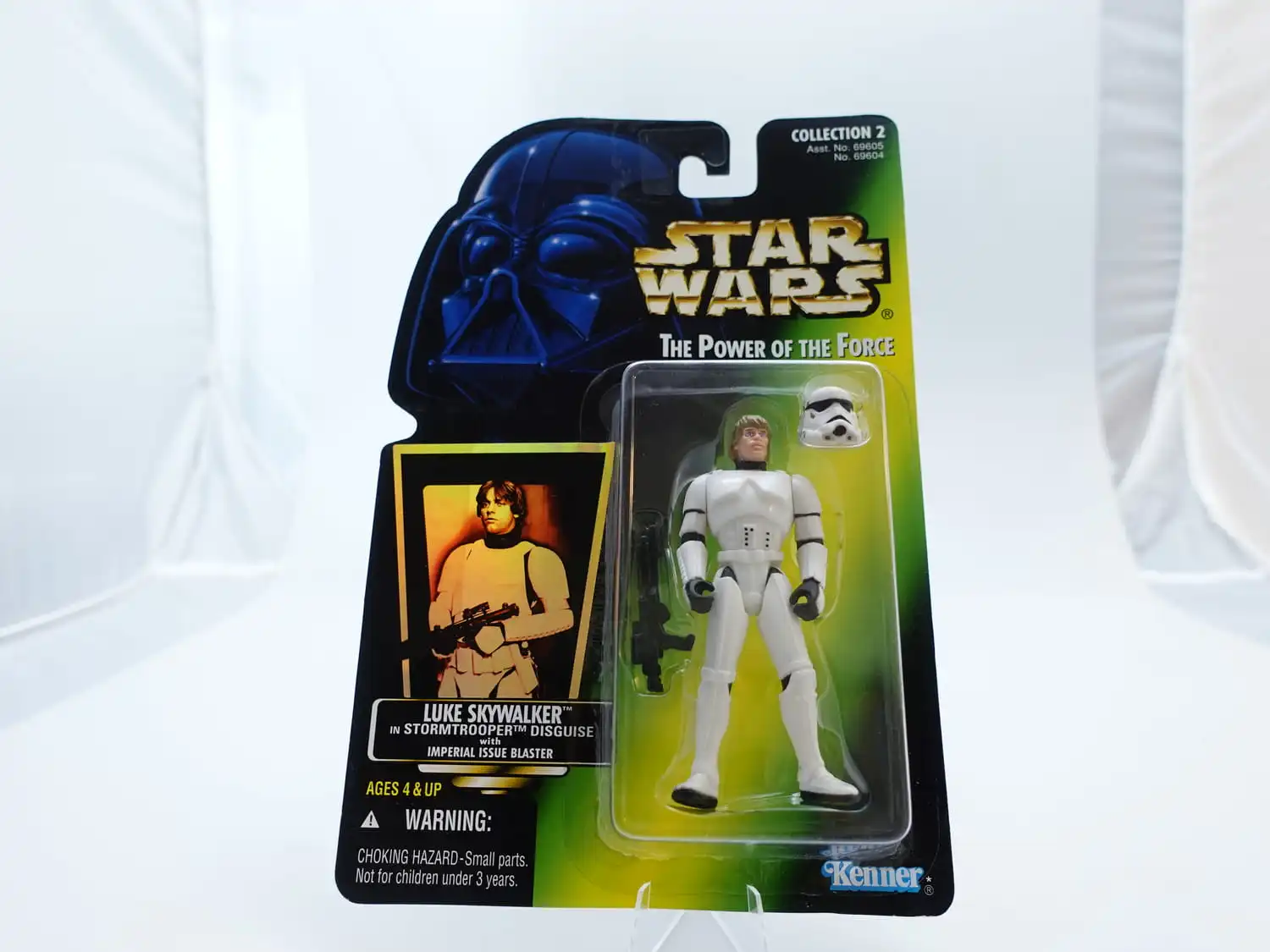 Star Wars The Power of the Force 3,75" Luke Skywalker in Stormtrooper Disguise with Imperial Issue Blaster HOLO 1 Star Wars The Power of the Force 3,75" Luke Skywalker in Stormtrooper Disguise with Imperial Issue Blaster HOLO