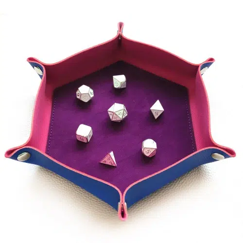Dice tray - Lilla med rosa vegger 1 Dice tray - Lilla med rosa vegger