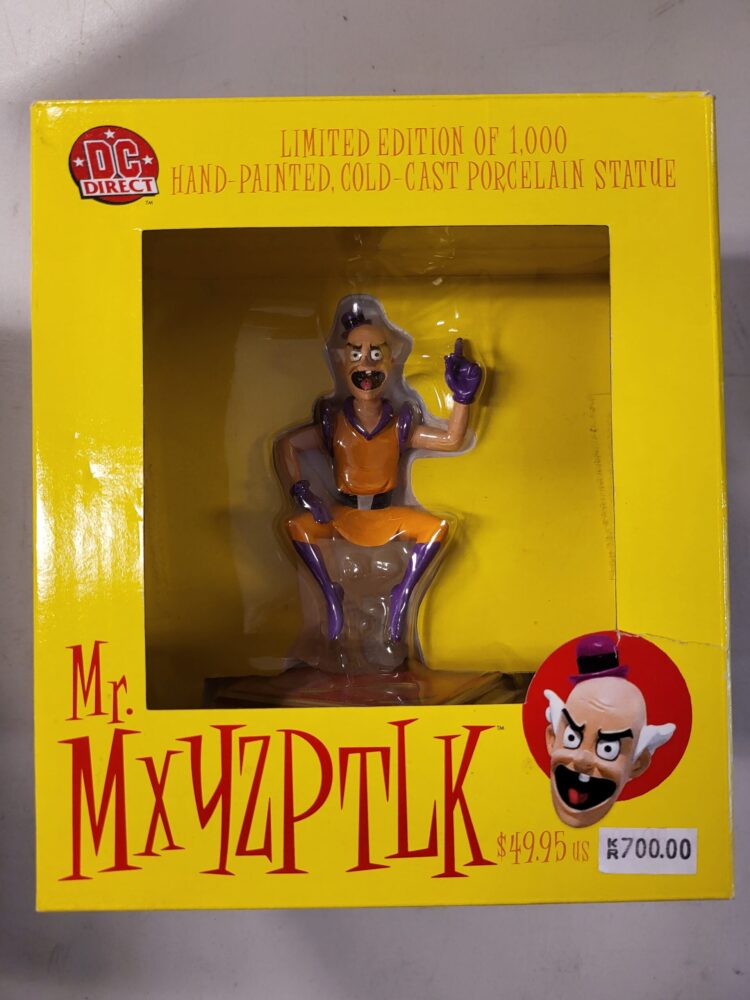 Mr. Mxyzptlk Statue 1 Mr. Mxyzptlk Statue