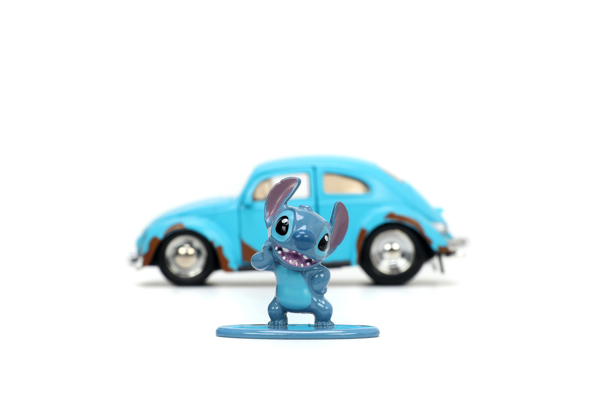 Lilo & Stitch Volkswagen Beetle 1959 1:32 diecast w/ 1.65" Stitch Figure 5 Lilo & Stitch Volkswagen Beetle 1959 1:32 diecast w/ 1.65" Stitch Figure - Bilde 5