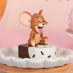 Tom & Jerry Pull Back Cars Blind Box 13 Tom & Jerry Pull Back Cars Blind Box