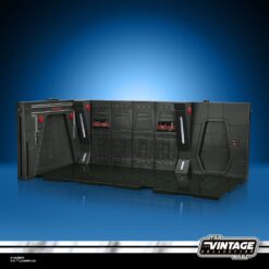 Star Wars: The Mandalorian Vintage Collection Moff Gideons Imperial Light Cruiser Hallway with Mandalorian Privateer Figure 10 cm