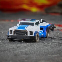 Transformers Legacy United Deluxe Class Strongarm Action Figure