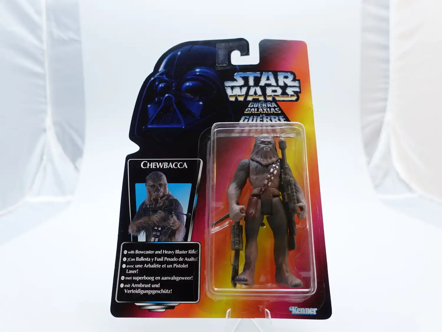 Star Wars The Power of the Force 3,75" Chewbacca with Bowcaster and Heavy Blaster Rifle Tri-logo 1 Star Wars The Power of the Force 3,75" Chewbacca with Bowcaster and Heavy Blaster Rifle Tri-logo