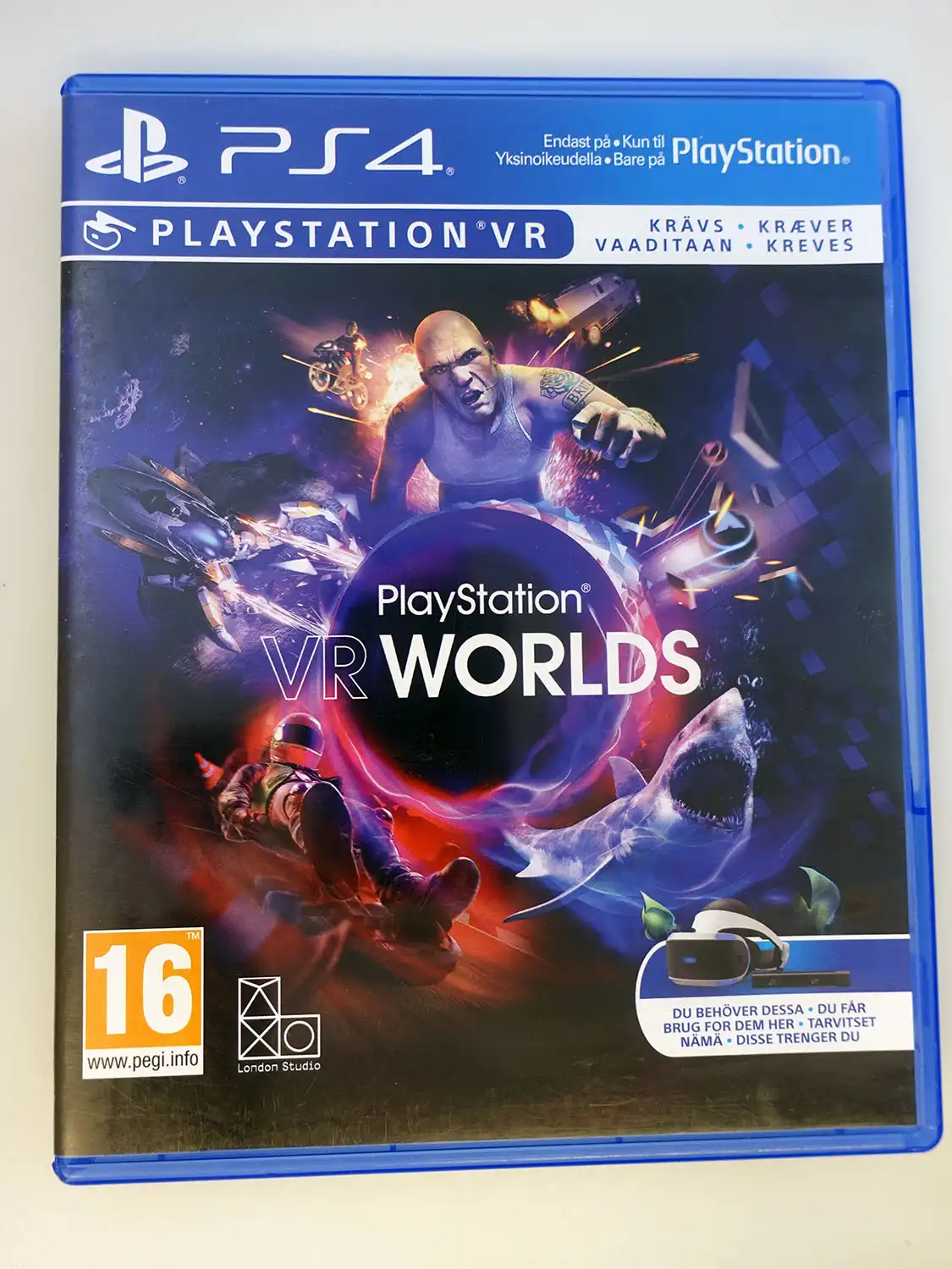 Playstation VR Worlds (PS4) 1 Playstation VR Worlds (PS4)