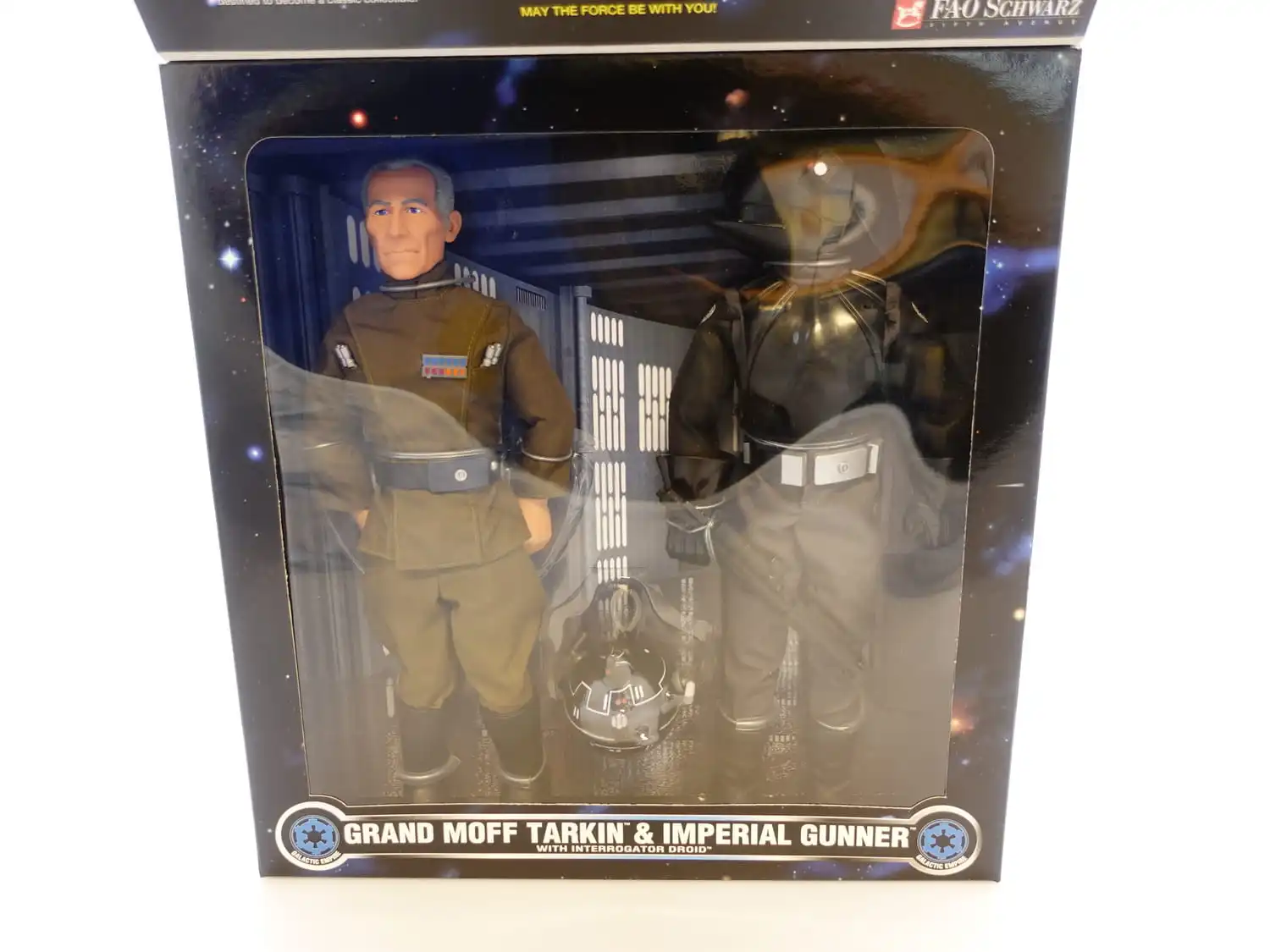 Star Wars Collector Series 12" Grand Moff Tarkin & Imperial Gunner With Interrogator Droid 2 Star Wars Collector Series 12" Grand Moff Tarkin & Imperial Gunner With Interrogator Droid - Bilde 2