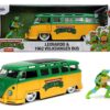 Teenage Mutant Ninja Turtles 1:24 1962 Volkswagen Bus Die-cast Car with 2.75" Leonardo Figure