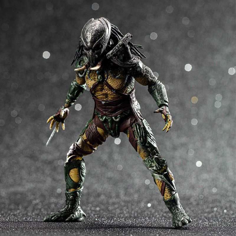 Tracker Predator 1:18 Scale 1 Tracker Predator 1:18 Scale