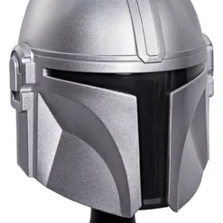Hasbro Star Wars: The Mandalorian & Grogu Black Series Mini Helmet The Mandalorian