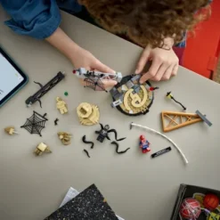 LEGO Super Heroes Episk oppgjør: Spider-Man mot Sandman 76334 26 LEGO Super Heroes 76334