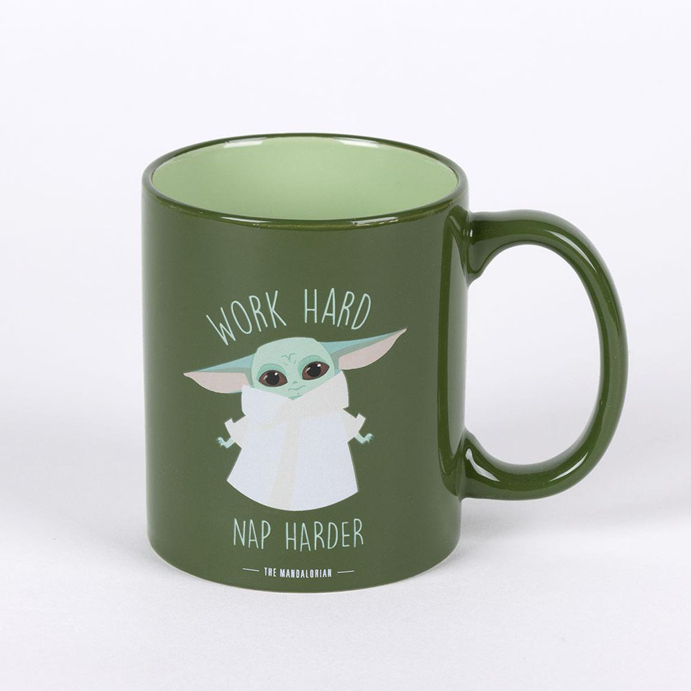 Star Wars: The Mandalorian Mug & Socks Set Grogu 40-46 3 Star Wars: The Mandalorian Mug & Socks Set Grogu 40-46 - Bilde 3