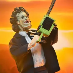 Texas Chainsaw Massacre Kledd Action Figur Leatherface (Pretty Woman Mask) 50-årsjubileum 20 cm
